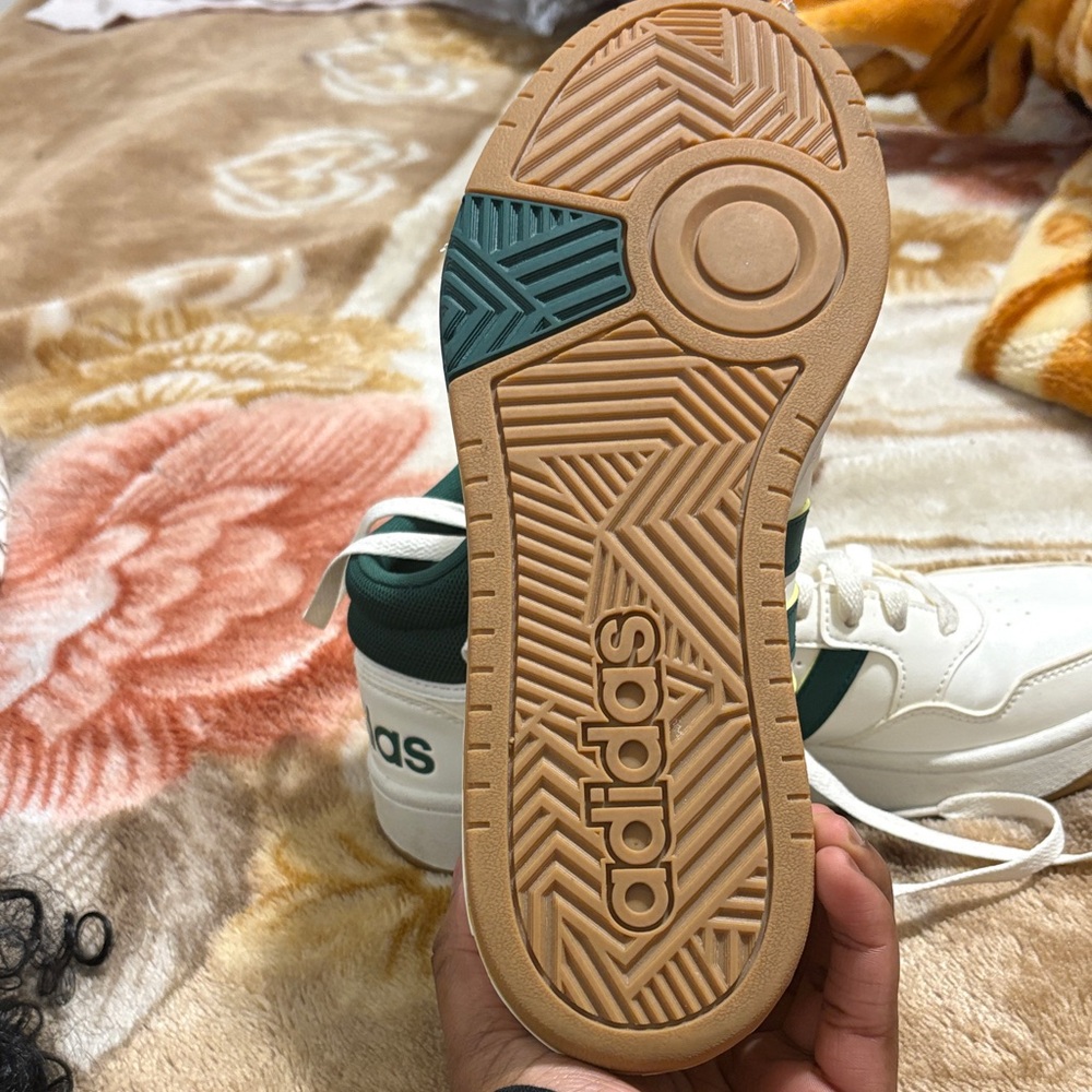 Adidas White and Dark Green Sneakers - Picture 3 of 4